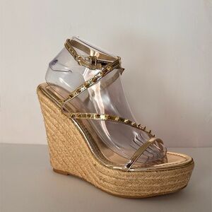Liliana Gold Wedge Sandals-Ankle Strap Wedge Heel SIZE 9